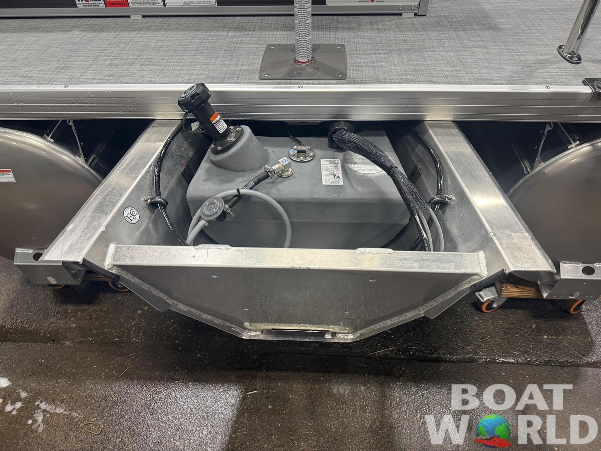 2026 Princecraft Vectra 23 RL SS Swingback Tritoon