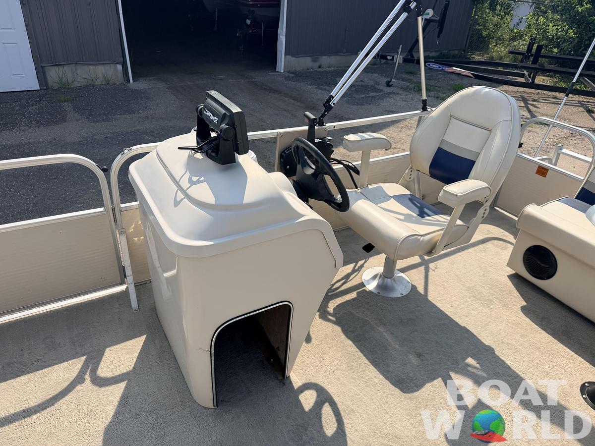 Used 2007 Weeres 200 Cadet & 25HP Mercury 4Stroke -$9,995