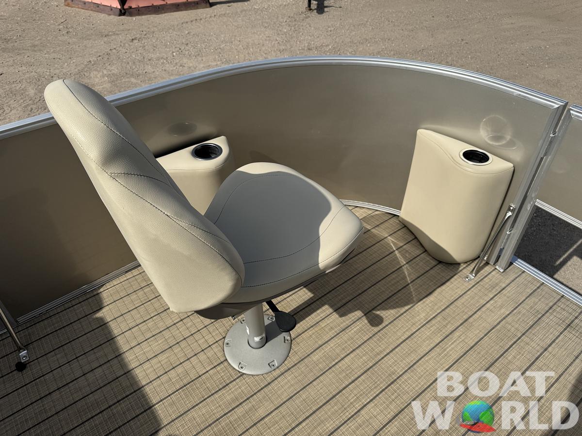 Used 2018 Sylvan Mirage 820 4-PT Pontoon