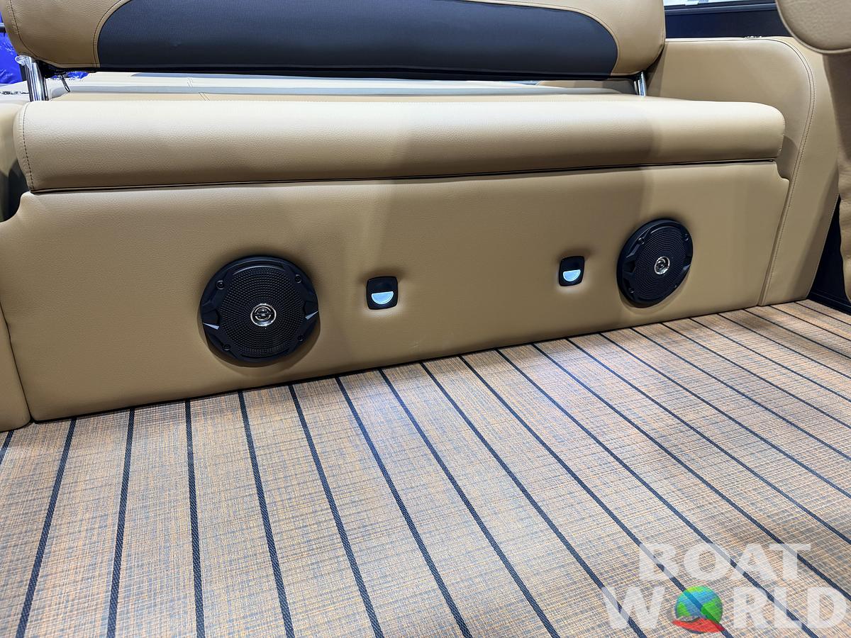 2026 Bentley Legacy 220 Swingback Pontoon $38995