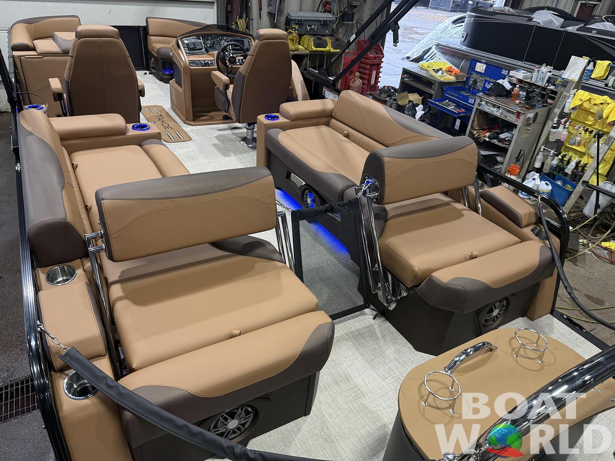 2027 Tahoe LTZ 300HP QLS 2585 Tritoon $71,995