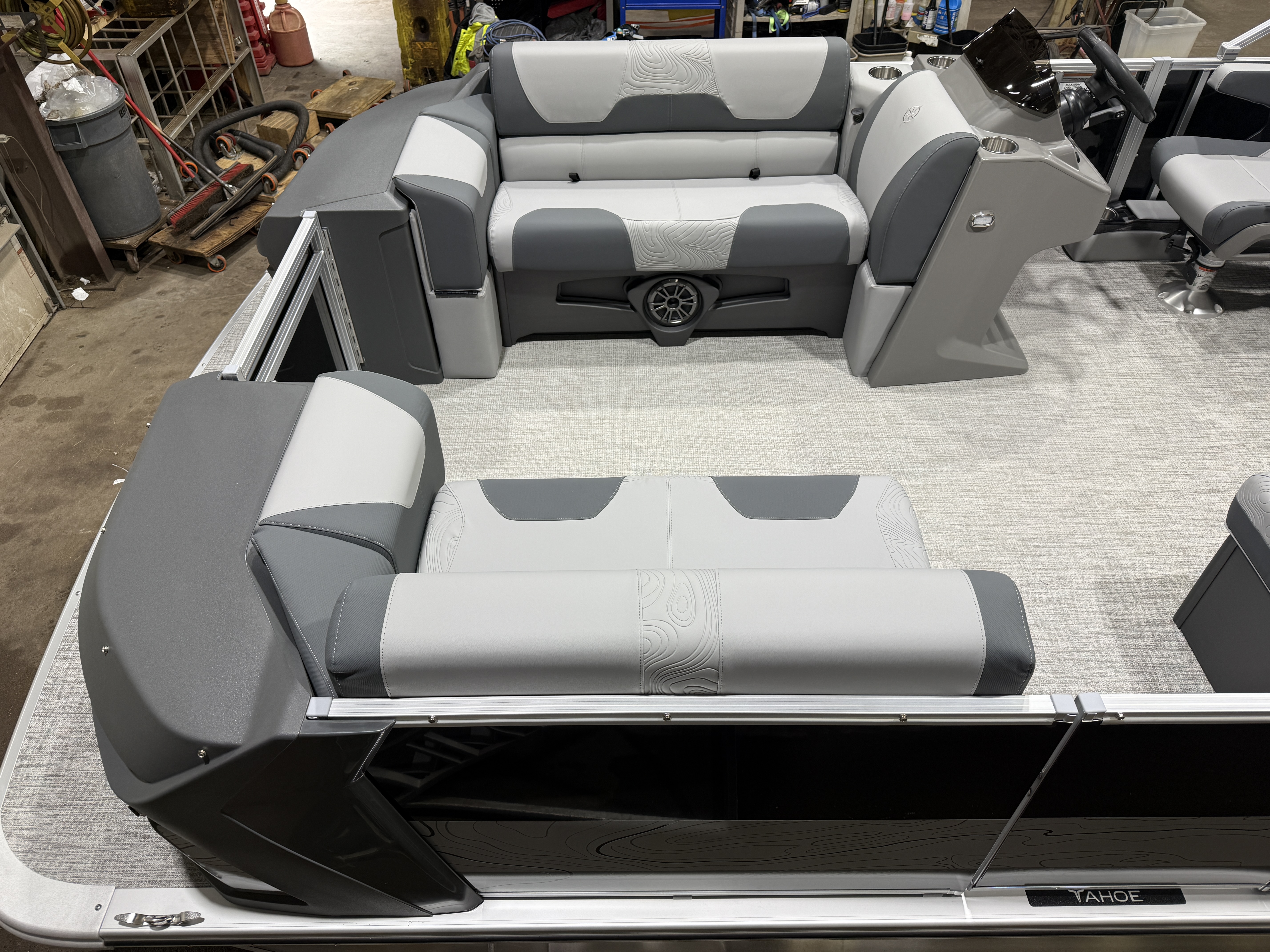 2026 Tahoe Pontoons GEOfish 2385 Rear Fish 