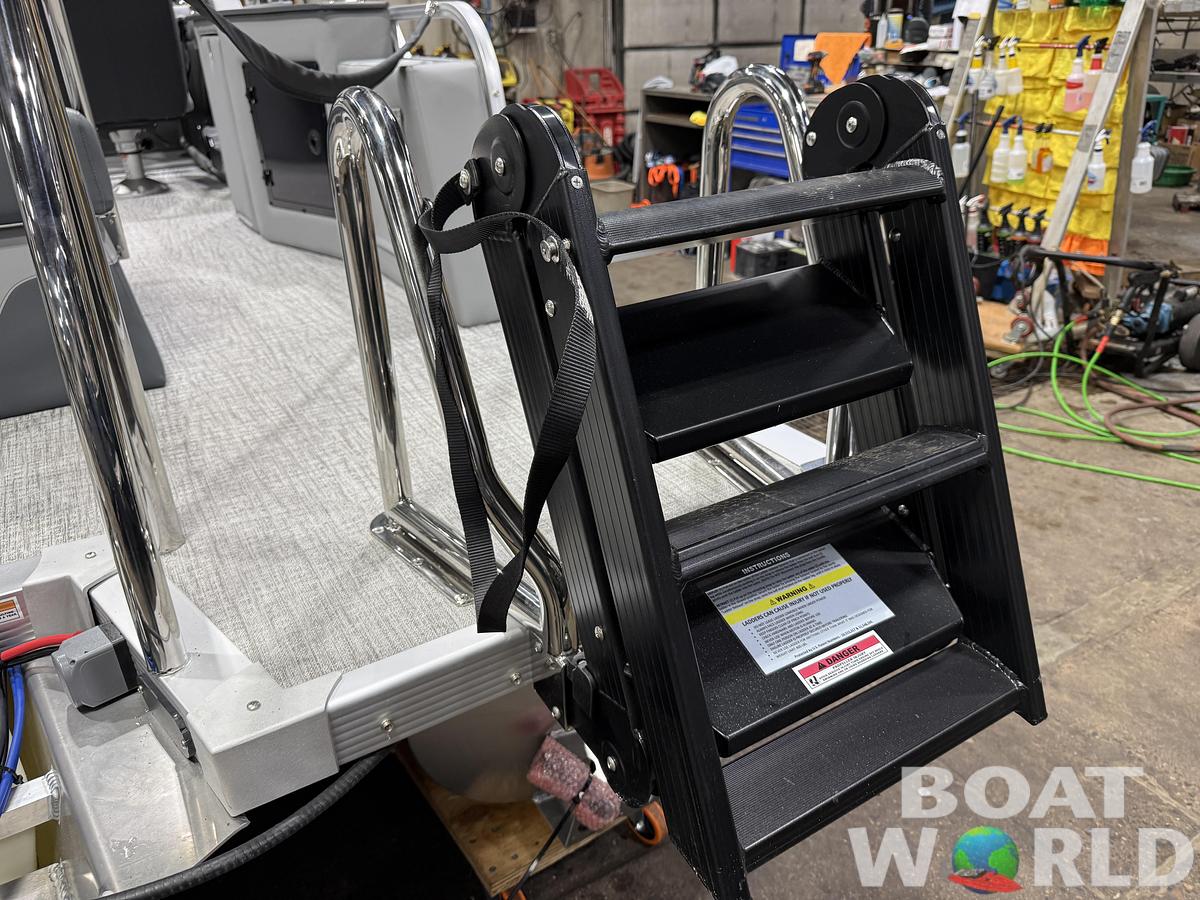 2026 Tahoe Pontoons LTZ 2385 Cruise Rear Bench (CRB)