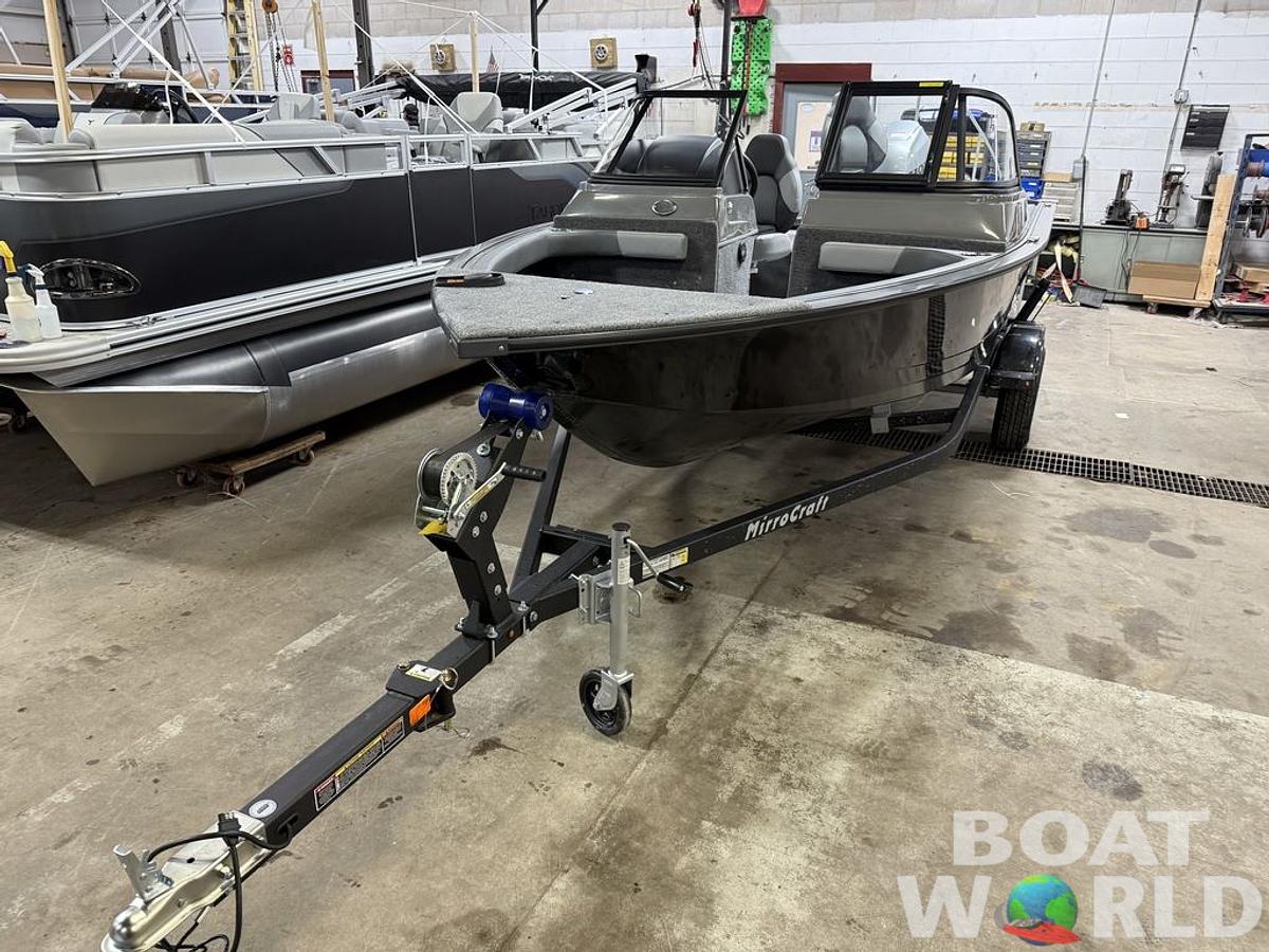 2025 MirroCraft Holiday 168 & Honda 90HP 4-Stroke EFI