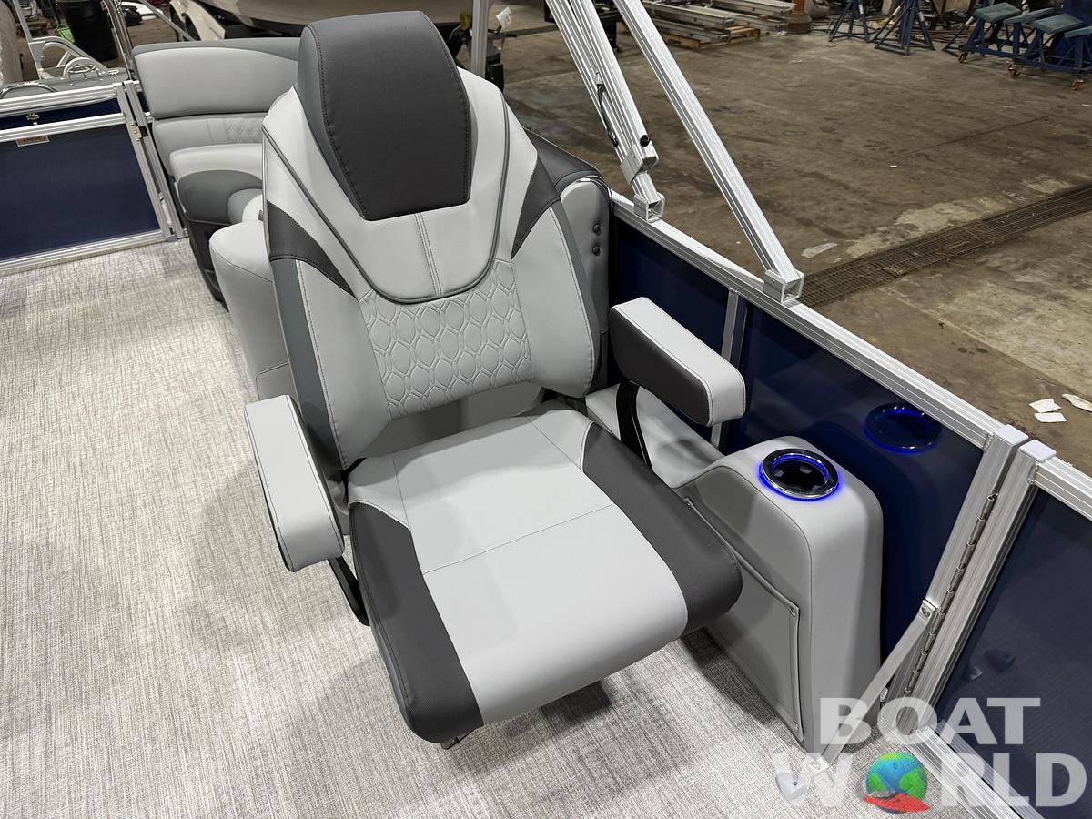 2026 Tahoe Pontoons LTZ 2385 Quad Lounge Tritoon