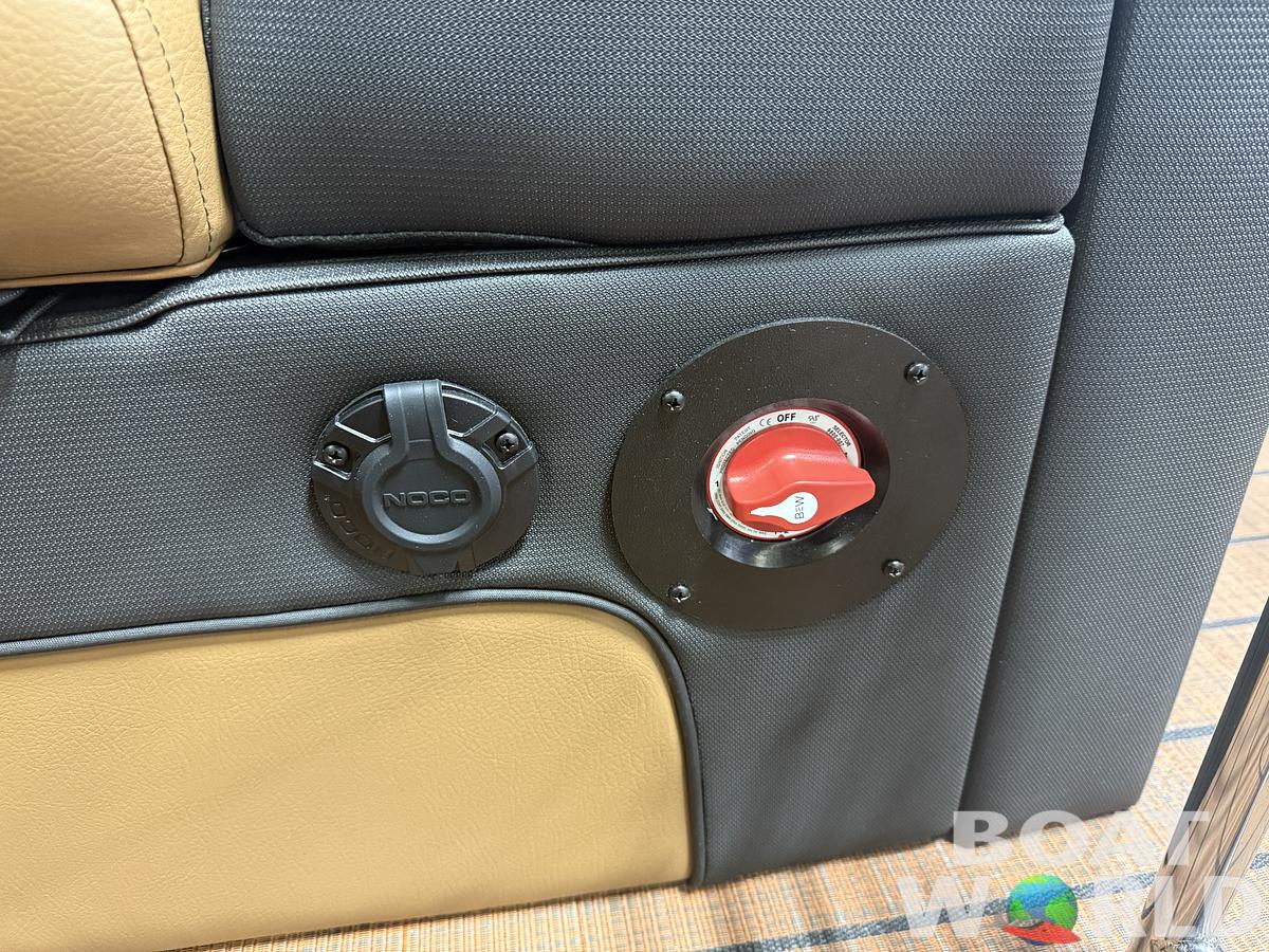 2026 Bentley Pontoons Elite 253 Admiral Quad Lounge Tritoon & 4-Stroke EFI