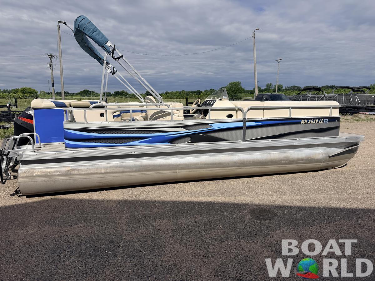 Used 2000 Bennington 2275 LX & 50HP Mercury 4Stroke -$12,995