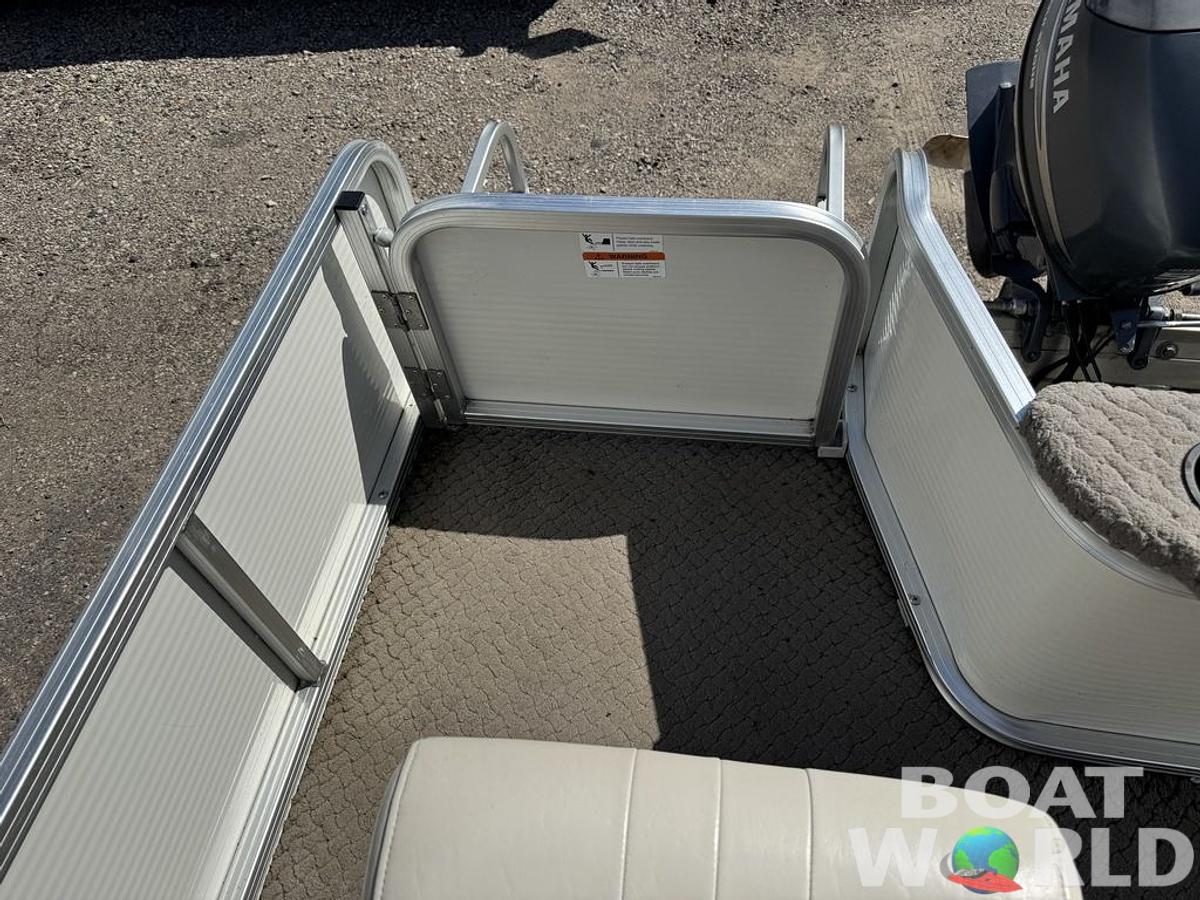 Used 2005 Lowe SunCruiser Trinidad 204