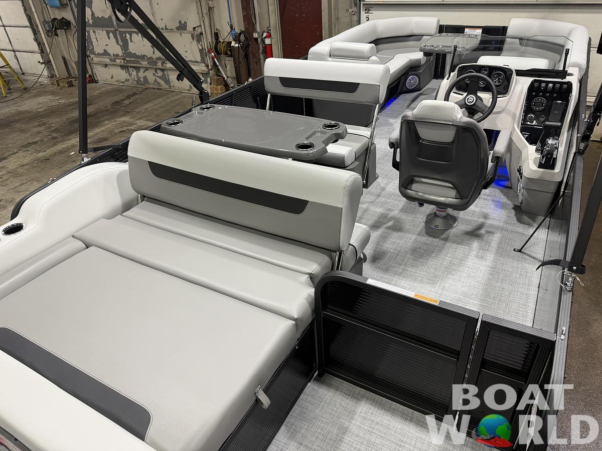 2026 Princecraft Vectra 23 RL Dinette Swingback Pontoon 