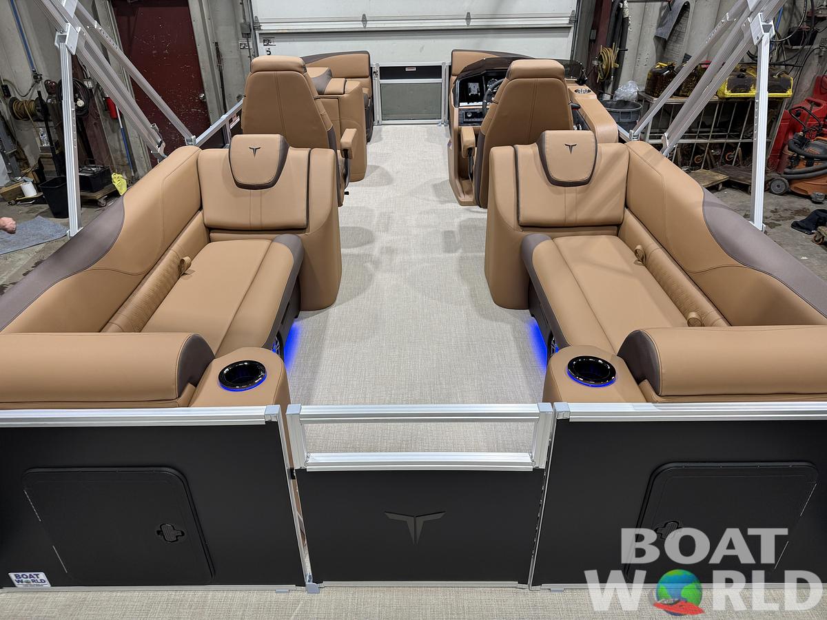 2027 Tahoe LTZ 2385 Quad Lounge & 4-Stroke $42995
