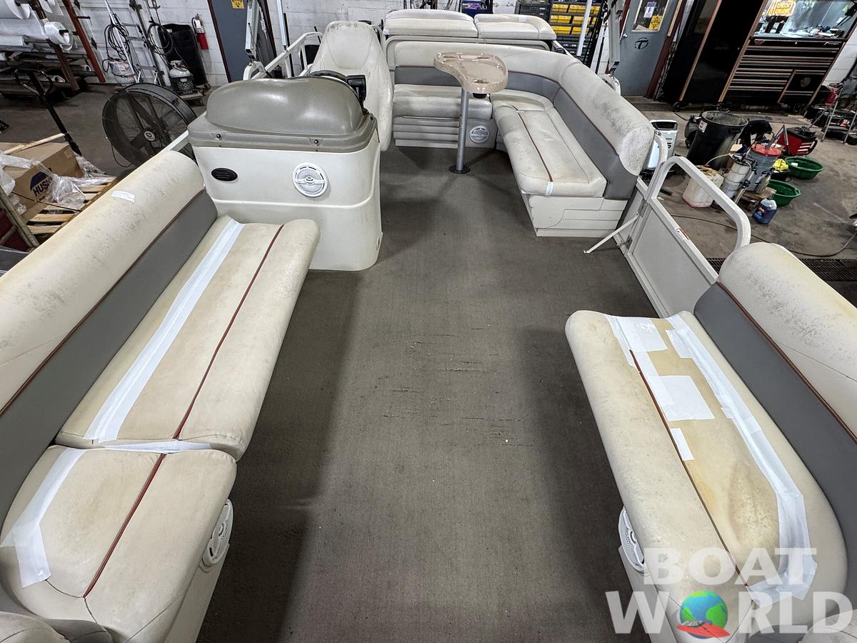 Used 2006 Crestliner  2085 Sport Classic Pontoon