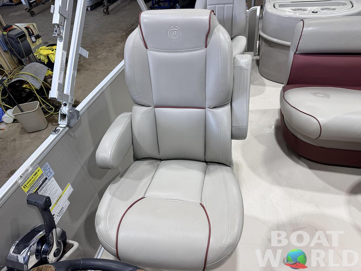 Used 2014 Premier 221 Gemini Fish n Cruise & 50HP Mercury 4Stroke -$19,995