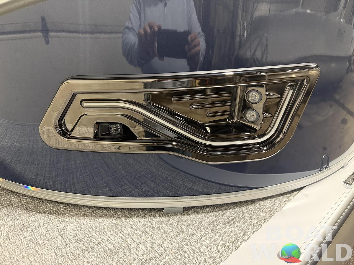 2026 Tahoe LTZ 2385 Swingback (VRB) Pontoon $38995