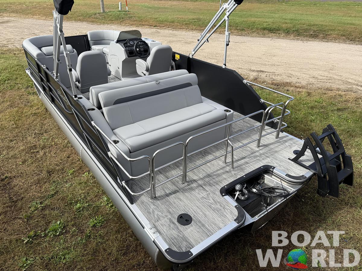 2026 Bentley Pontoons Legacy 220 Swingback 