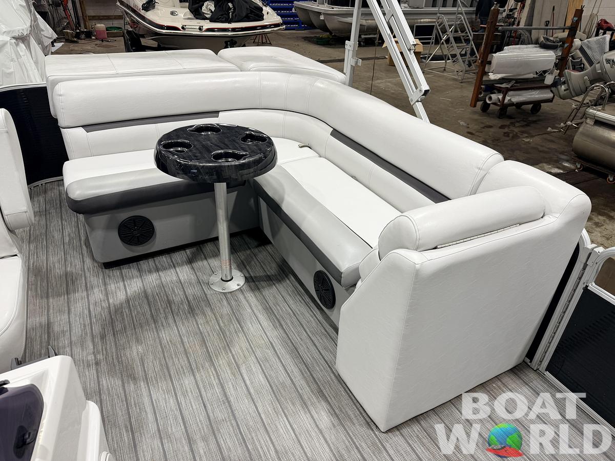 Used 2020 Sweetwater 2086 Cruise Pontoon & 70HP Suzuki 4Stroke -$25,995