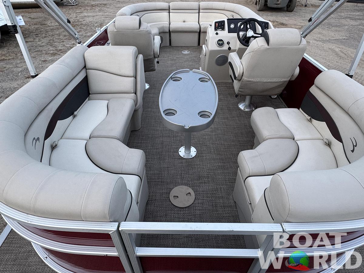 Used 2019 Bennington 21 SX Pontoon