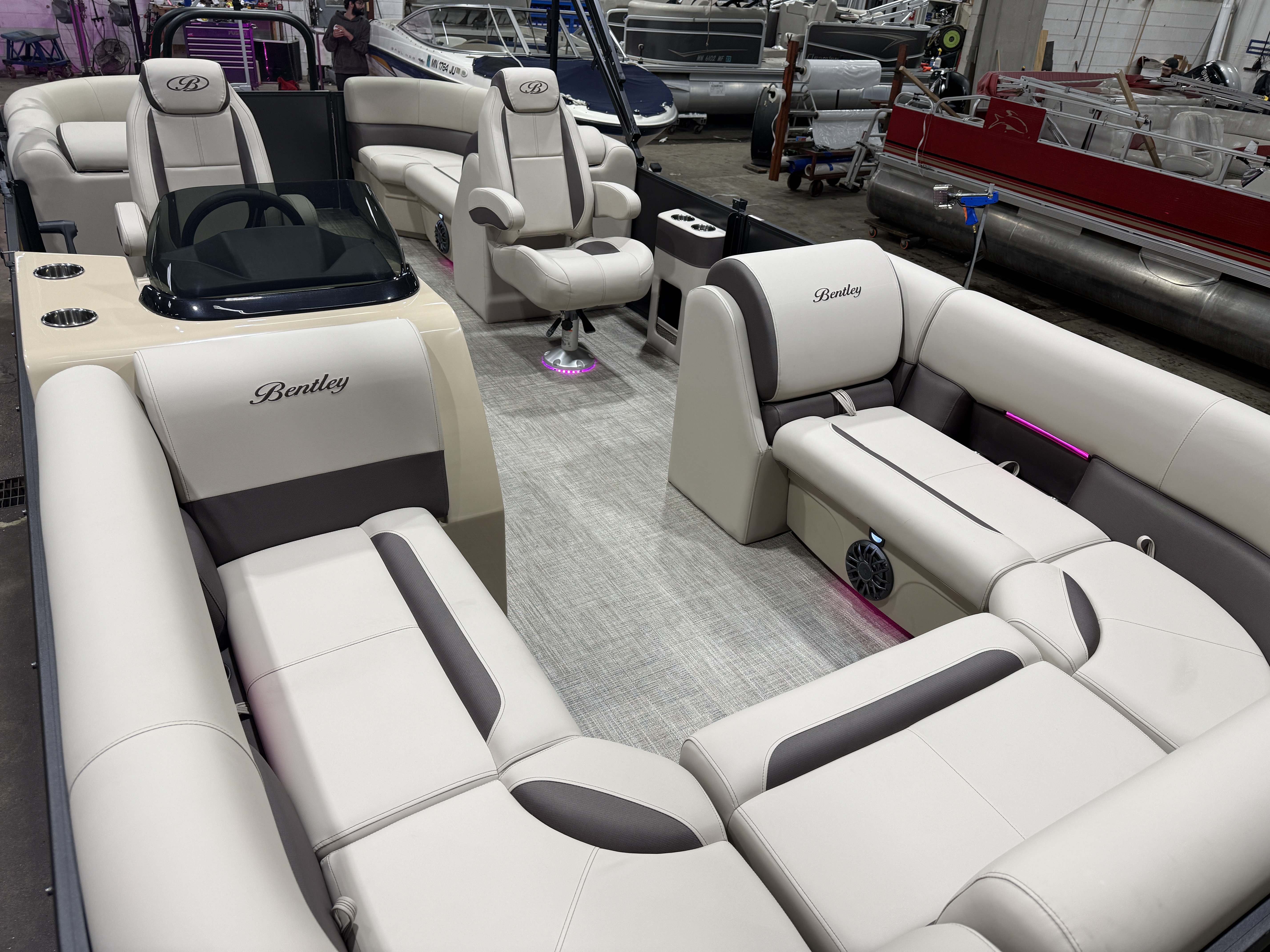 2027 Bentley Legacy 220 Navigator Quad Lounge Pontoon $42995