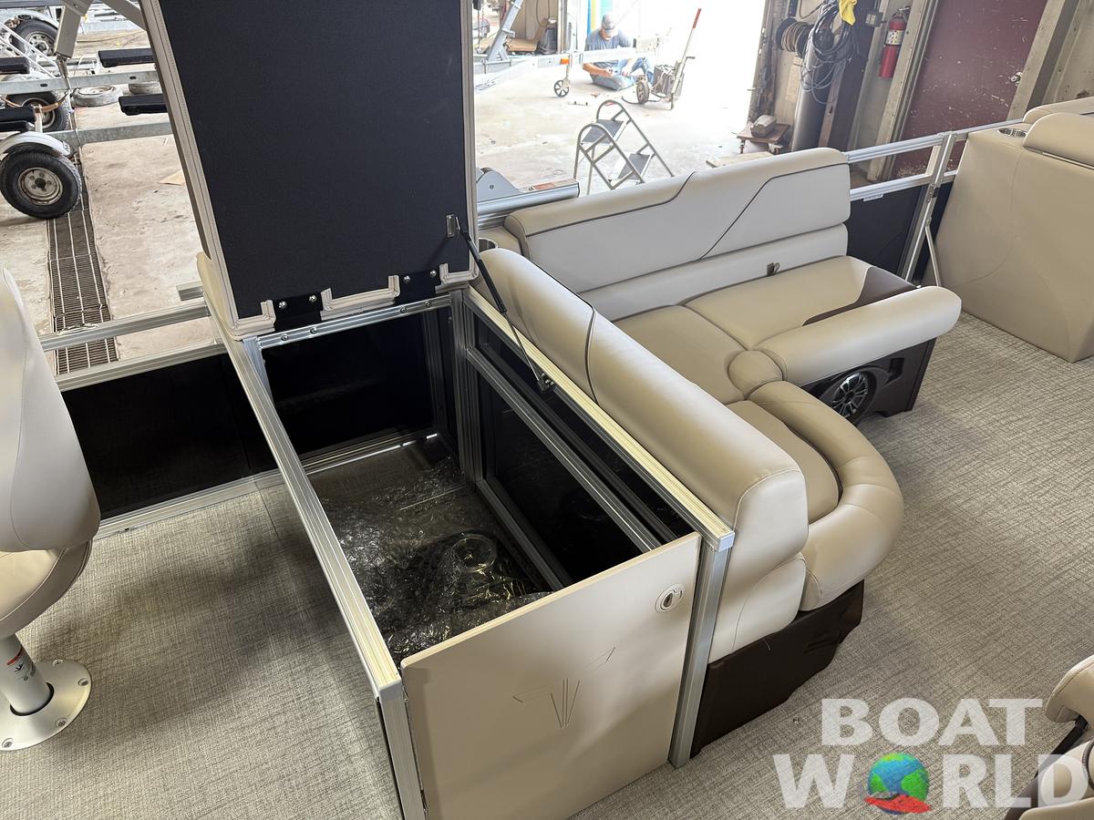 2026 Tahoe Pontoons Sport 2385 Rear Fish & Honda 4-Stroke EFI