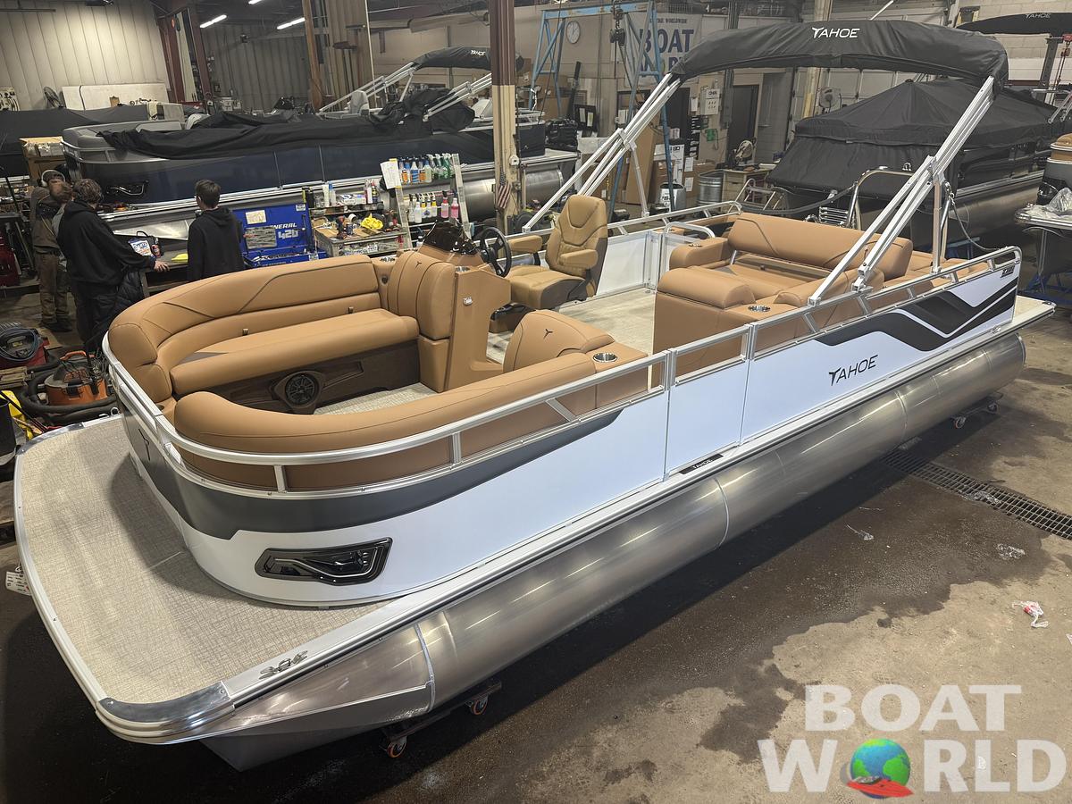 2026 Tahoe Sport VRB 2385 Swingback & 4-Stroke $34995