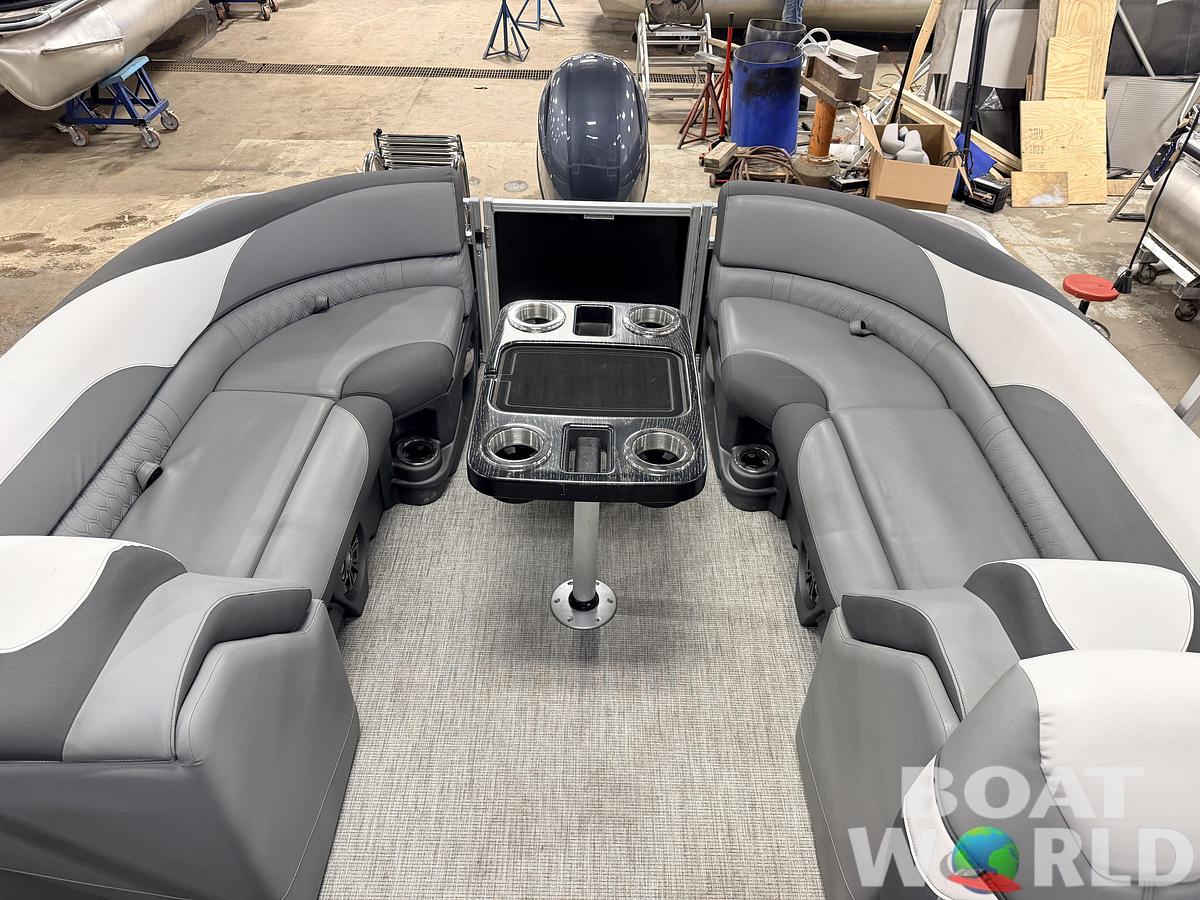 Used 2023 Avalon LSZ 2385 Quad Lounge Pontoon & 115HP Yamaha -$35,995