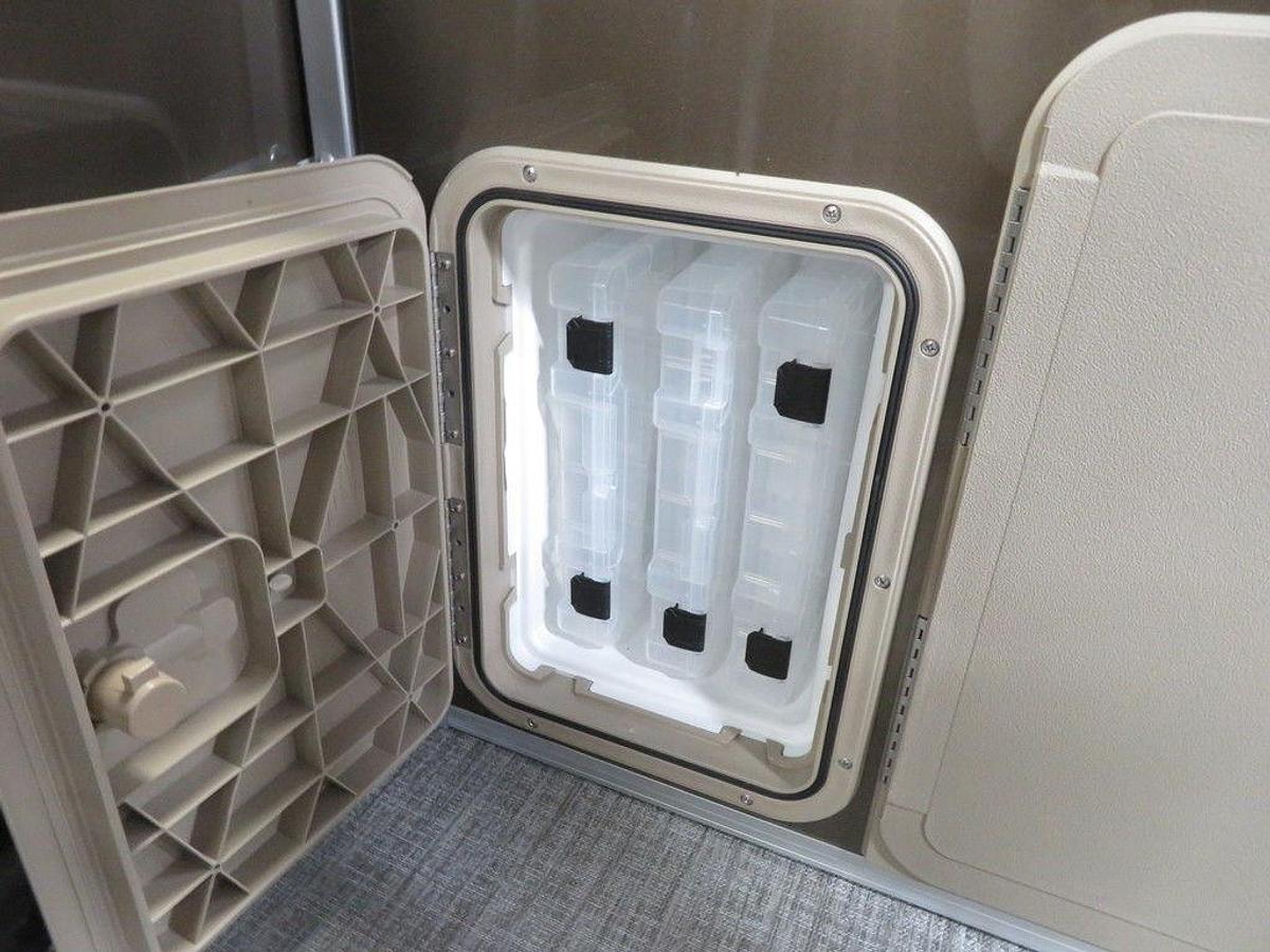 Used 2023 Tahoe Pontoons Cascade 2385 Rear Fish Tritoon & 150HP 4-Stroke EFI