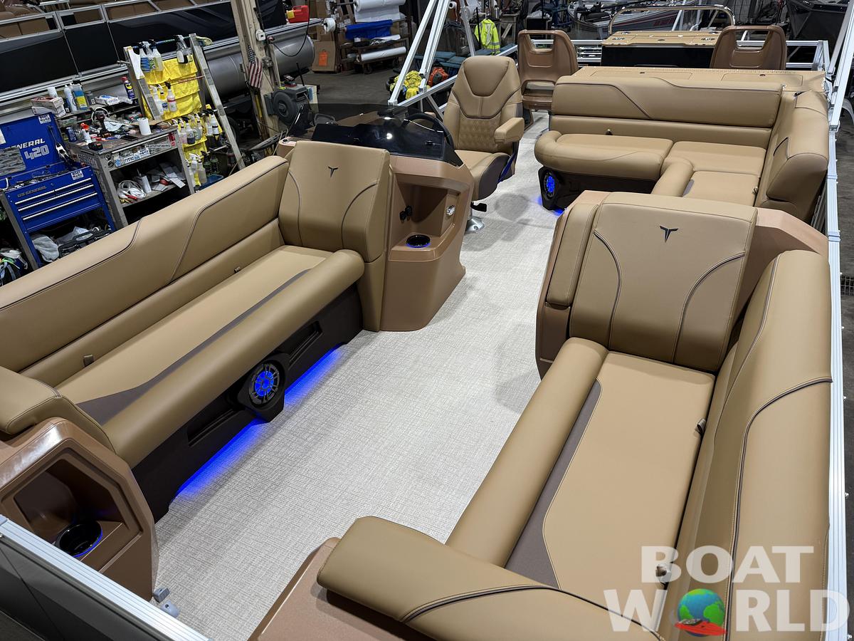 2027 Tahoe Sport 2385 Rear Fish Tritoon $53995