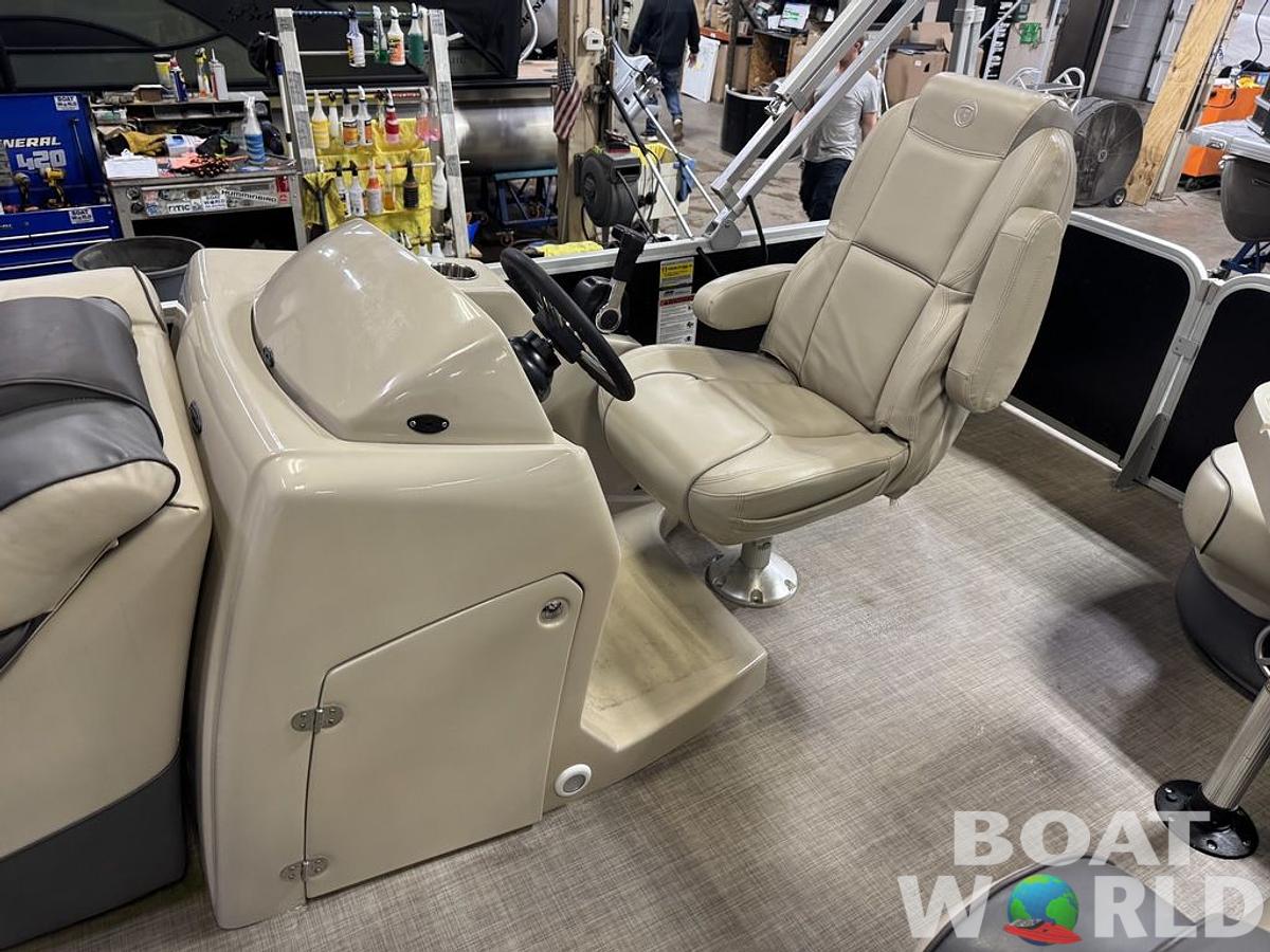 Used 2018 Premier SunSpree 220 DL Pontoon