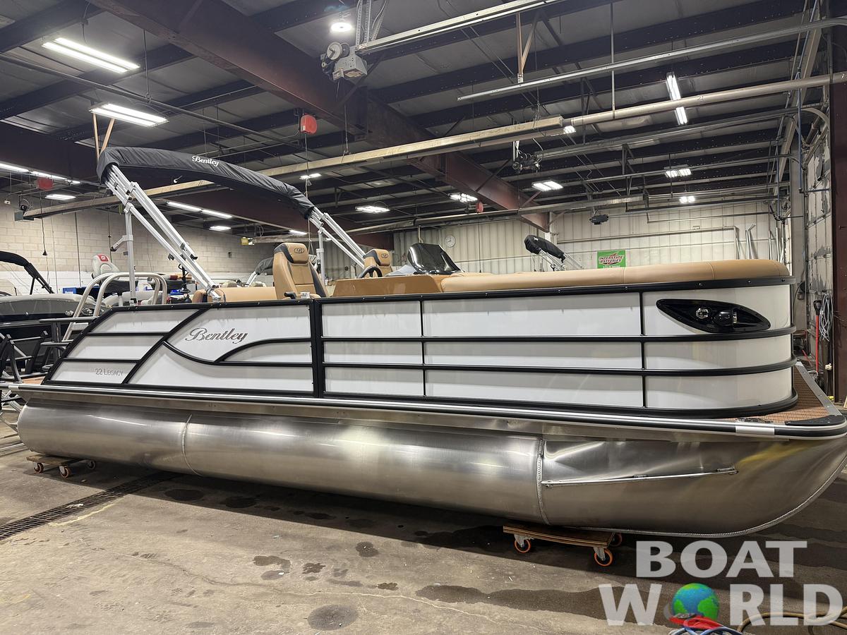 2026 Bentley Pontoons Legacy 220 Swingback