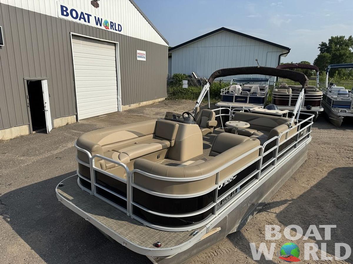 Used 2016 SunCatcher V322 RF Tritoon Pontoon