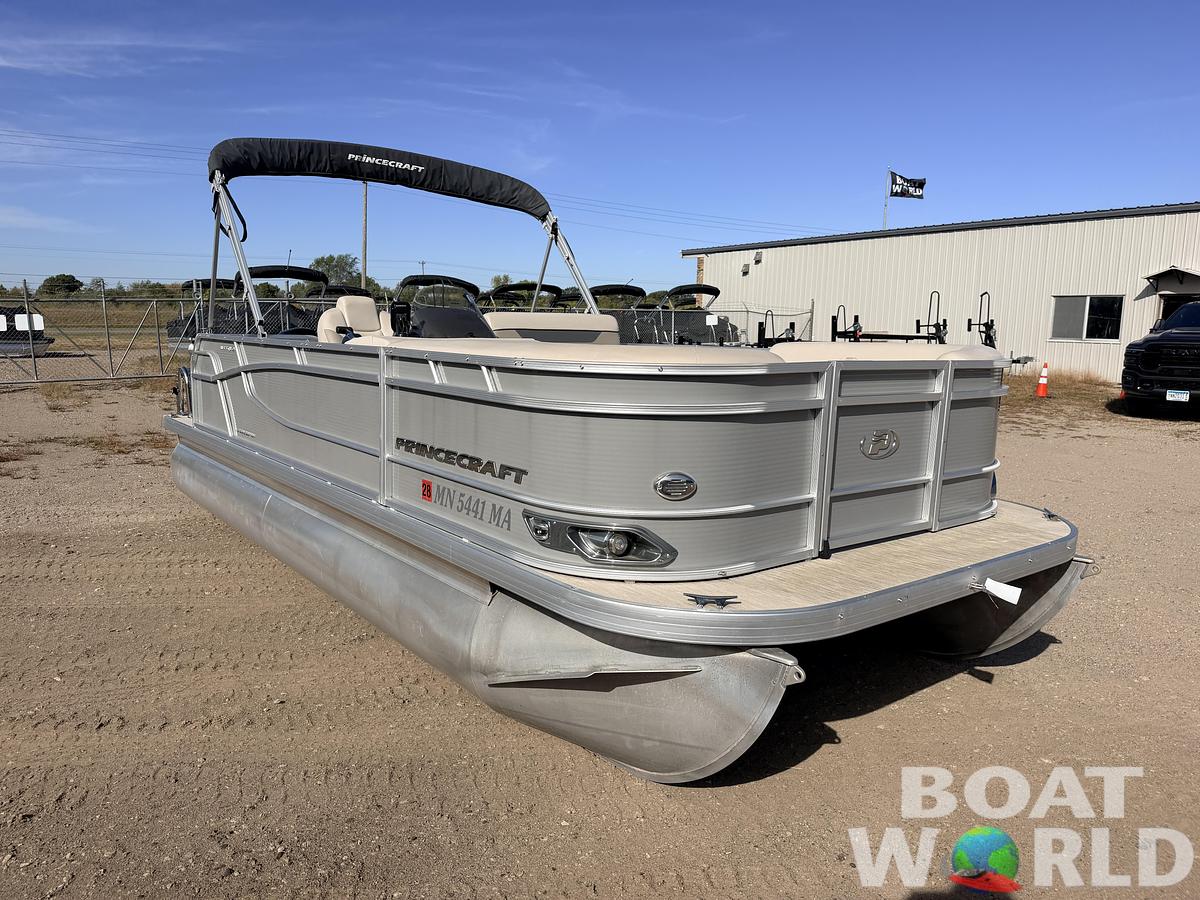 Used 2020 Princecraft Vectra 21 Rear Lounge Dinette Pontoon & 60HP Mercury 4Stroke -$24,995