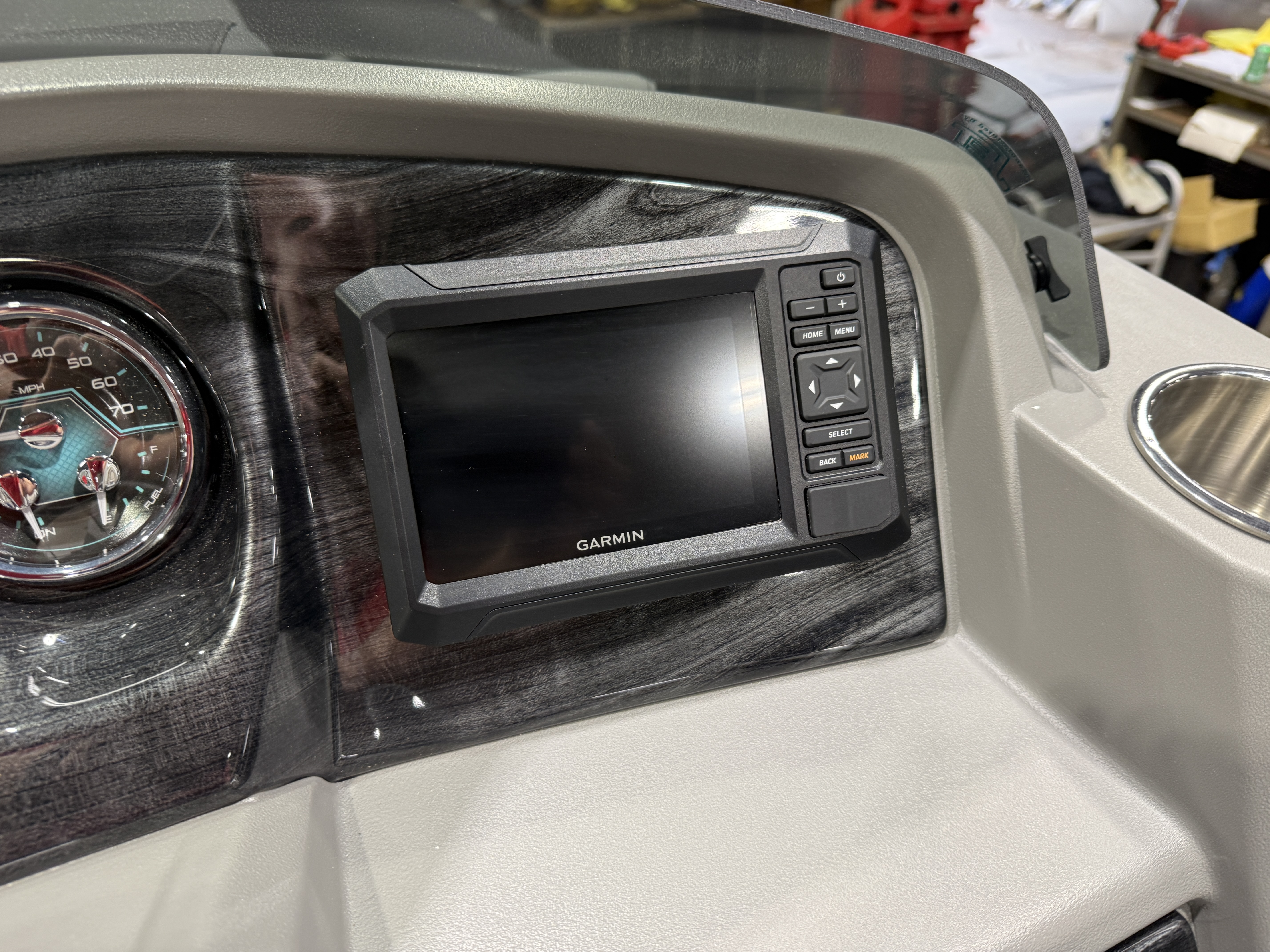 2027 Tahoe LTZ 2385 VRB SE Swingback Pontoon $42995