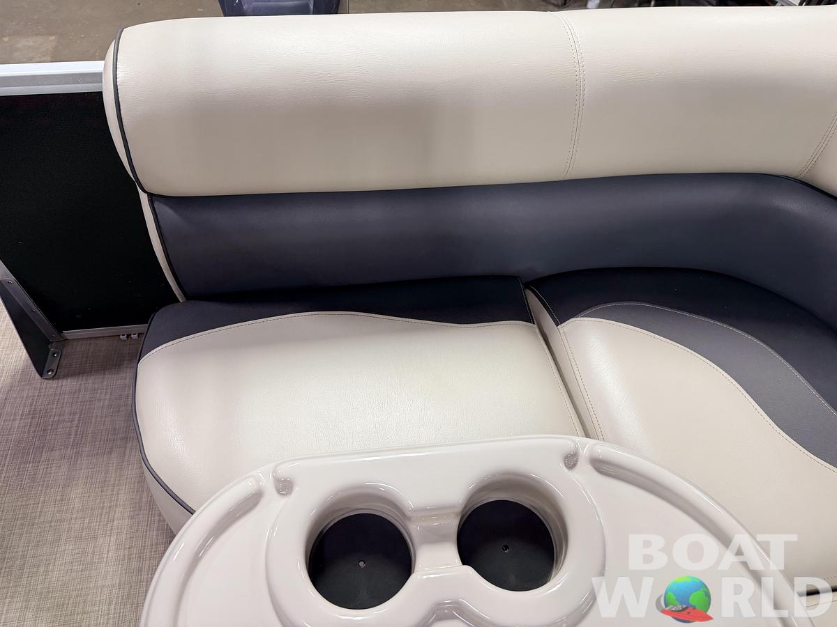 Used 2018 Premier 220 SunSpree