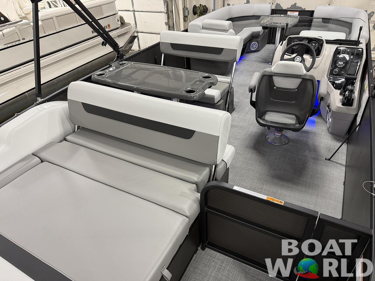 2026 Princecraft Vectra 23 RL Dinette Swingback Pontoon