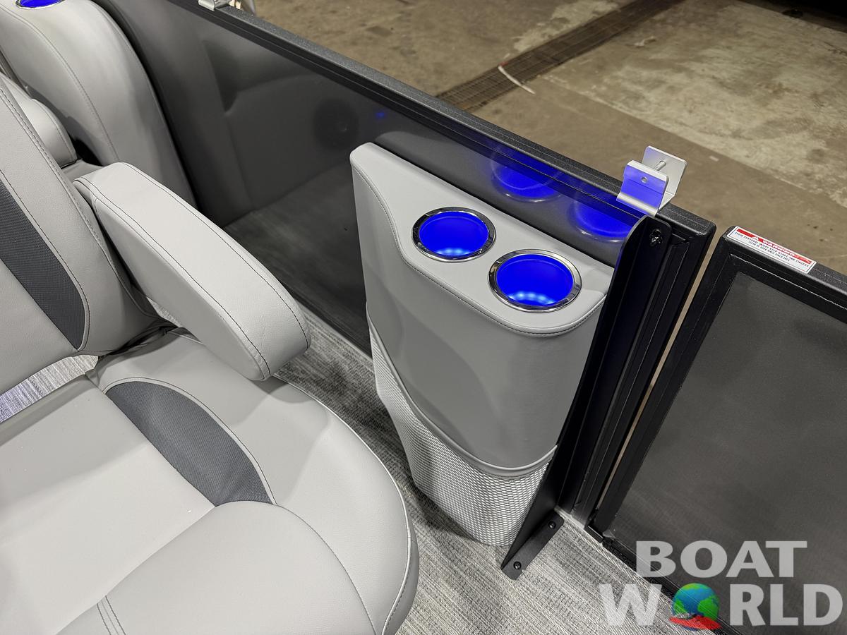 2026 Bentley Pontoons Legacy 223 Swingback Tritoon 