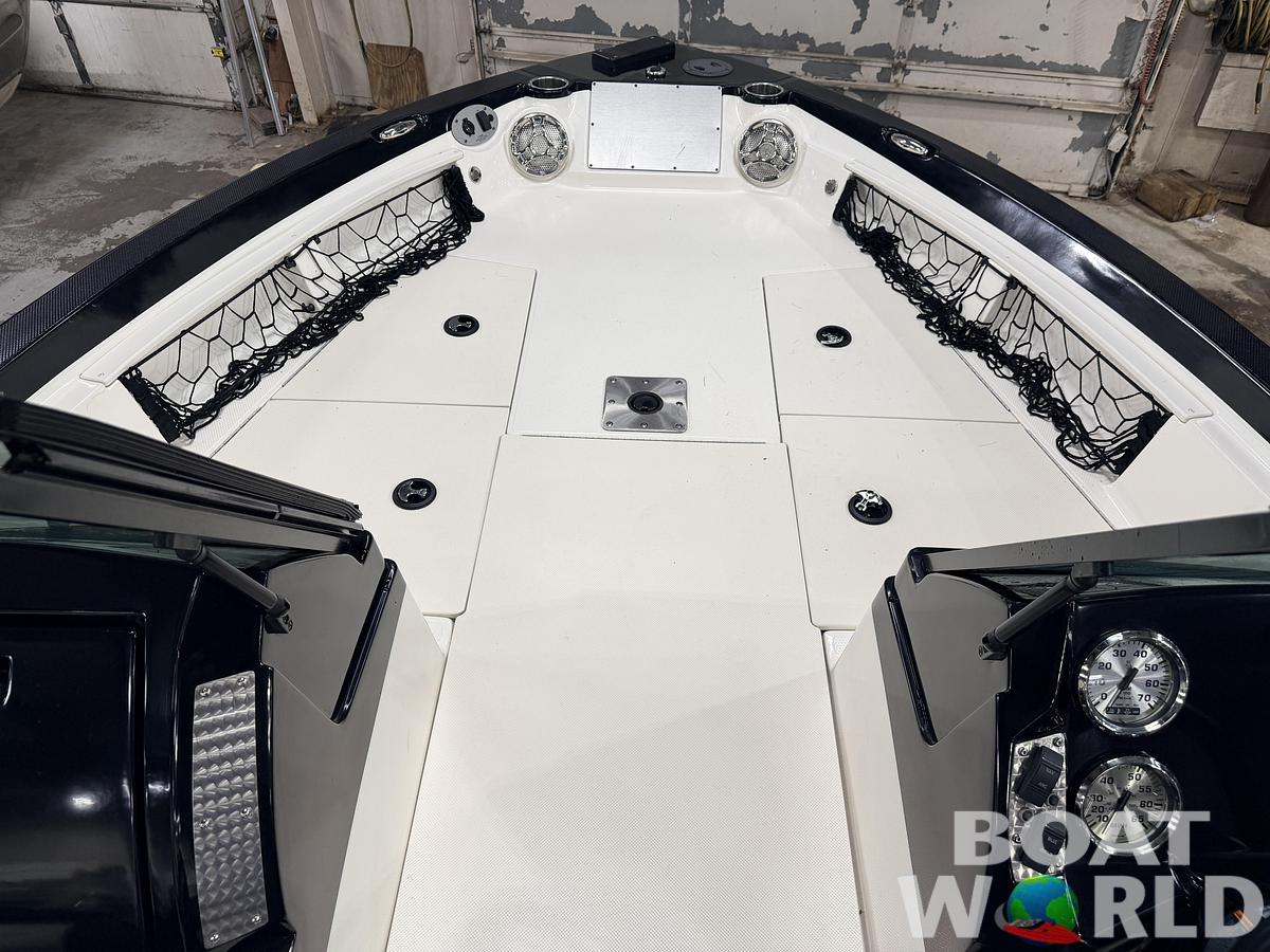 Used 2016 Larson FX 1850 DC Fiberglass Fishing Boat