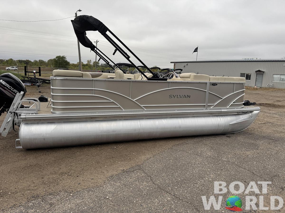 Used 2018 Sylvan Mirage 820 Cruise