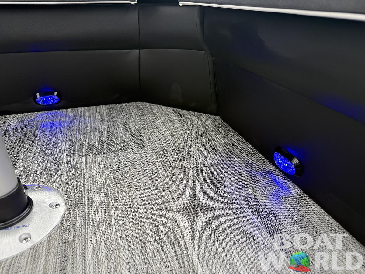 2025 Montego Bay 8522 Fish & Cruise Tritoon & Honda 150HP 4-Stroke EFI