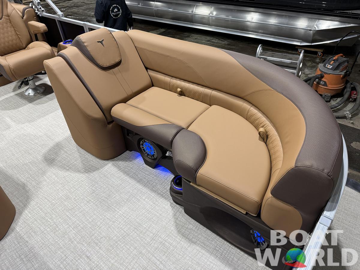 2026 Tahoe Pontoons LTZ 2385 Quad Lounge Tritoon