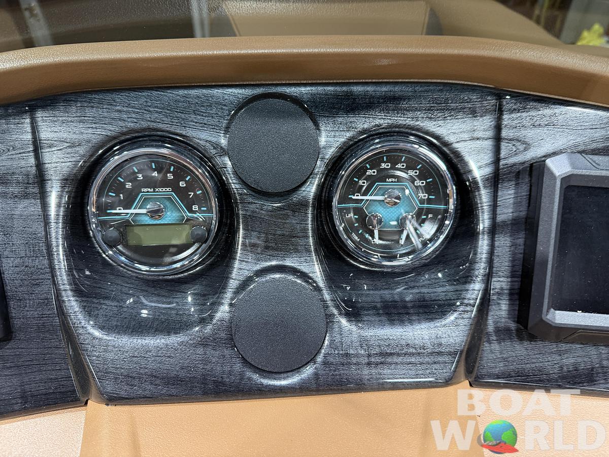 2026 Tahoe Pontoons LTZ 1985 Cruise Rear Bench (CRB)