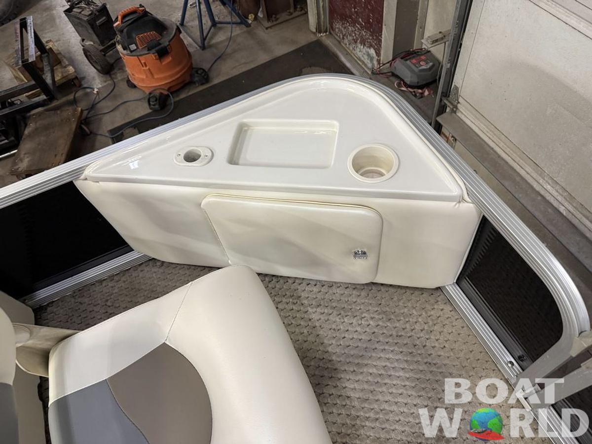 Used 2006 Bennington 2050 GS Pontoon