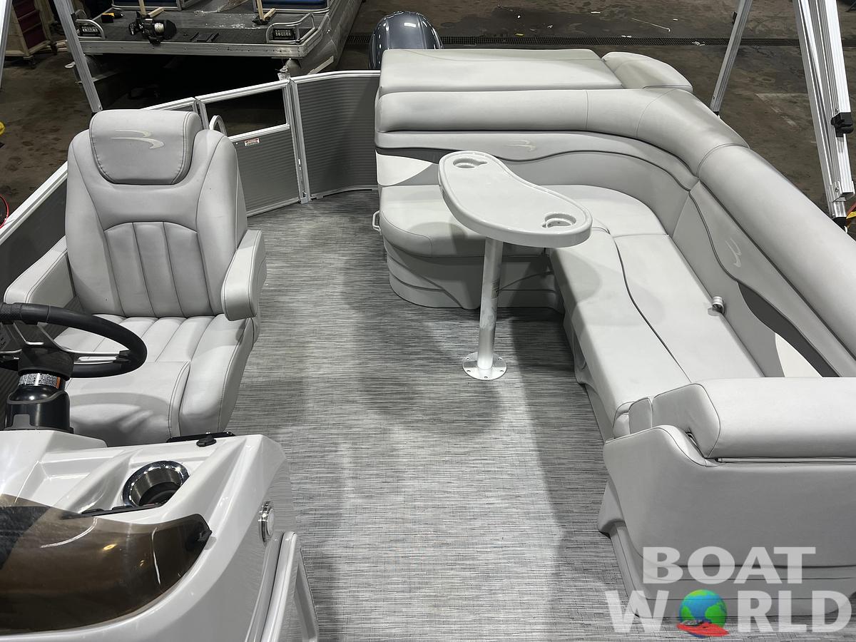 Used 2023 Bennington 21 SLCP Pontoon