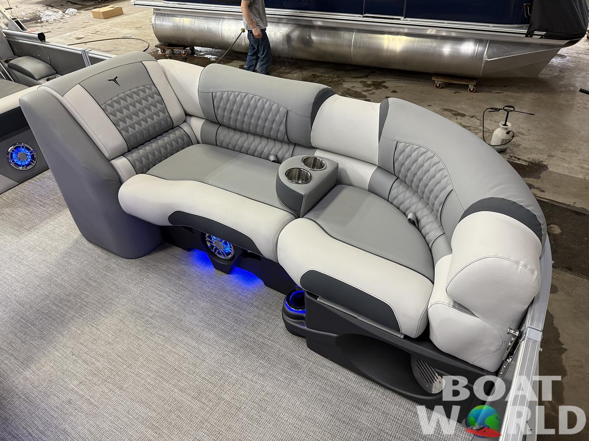 2025 Tahoe Pontoons Cascade 2385 Quad Lounge Shift Flip Tritoon & Honda 4-Stroke EFI