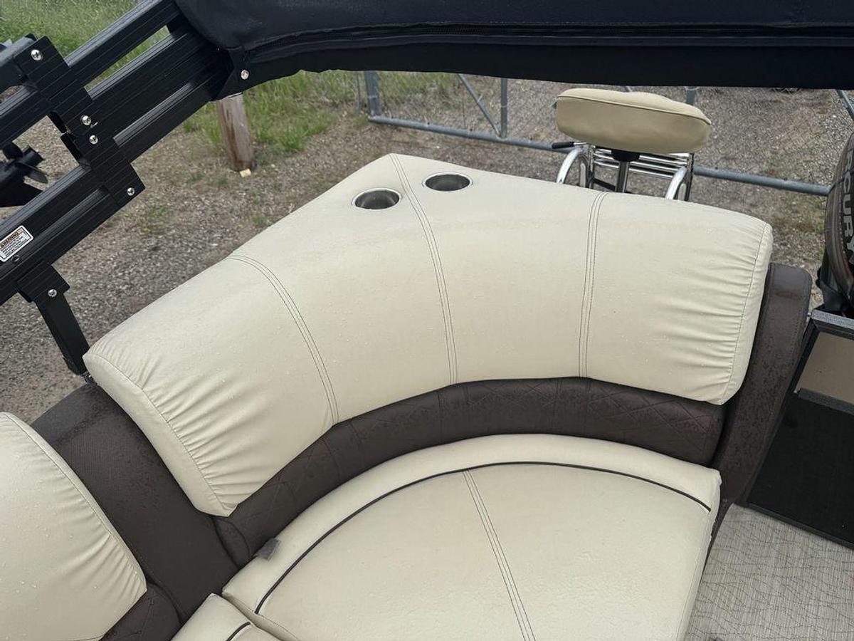 Used 2018 Misty Harbor Boats Skye SR S-2385SE Pontoon