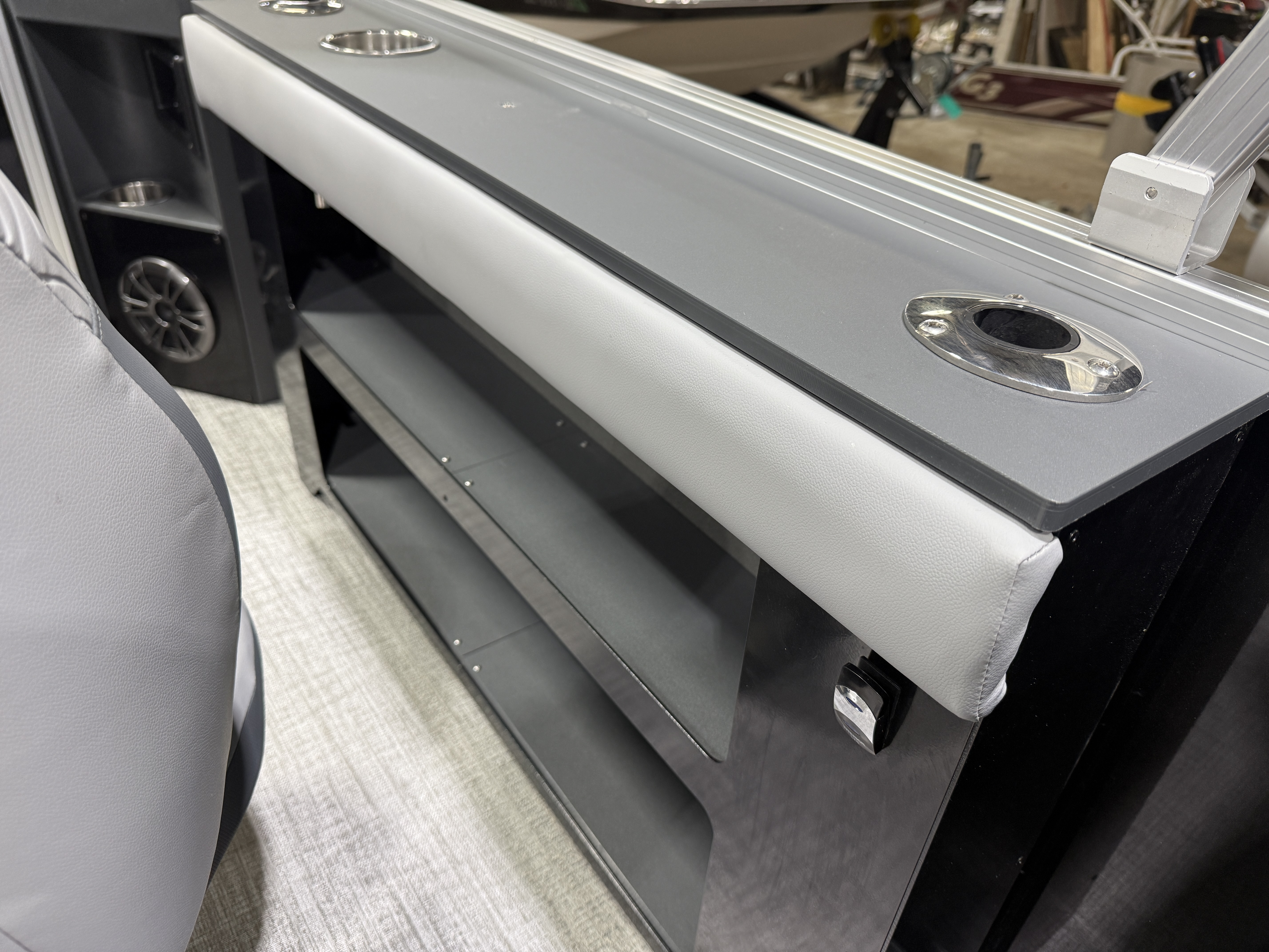 2026 Tahoe Pontoons GEOfish 2385 Rear Fish 