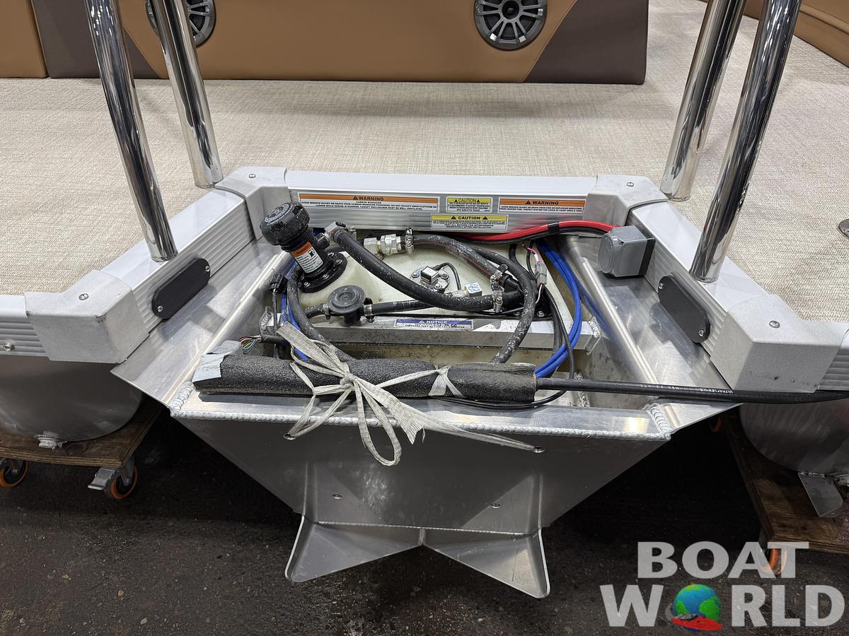 2026 Tahoe Pontoons LTZ 2185 Cruise Rear Bench (CRB) 