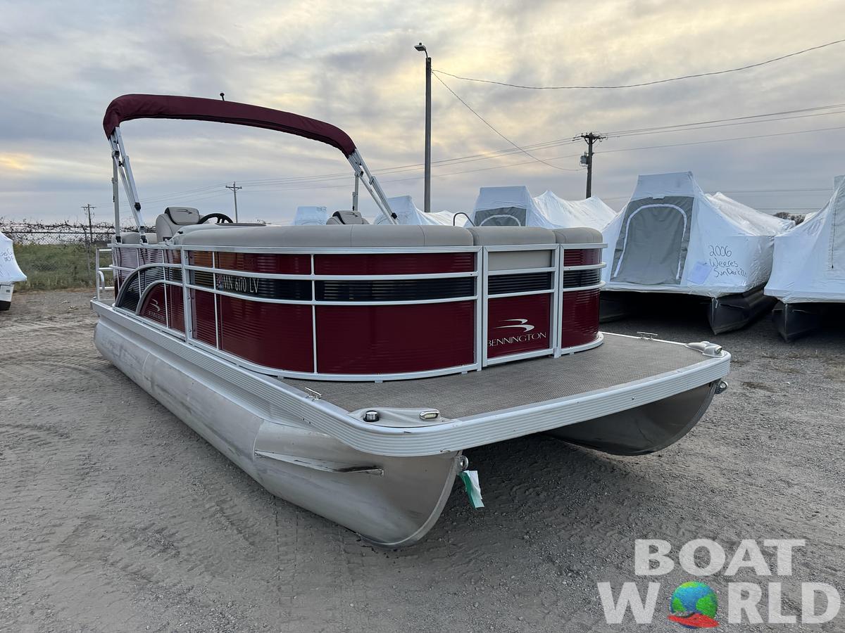Used 2019 Bennington 21 SX Pontoon