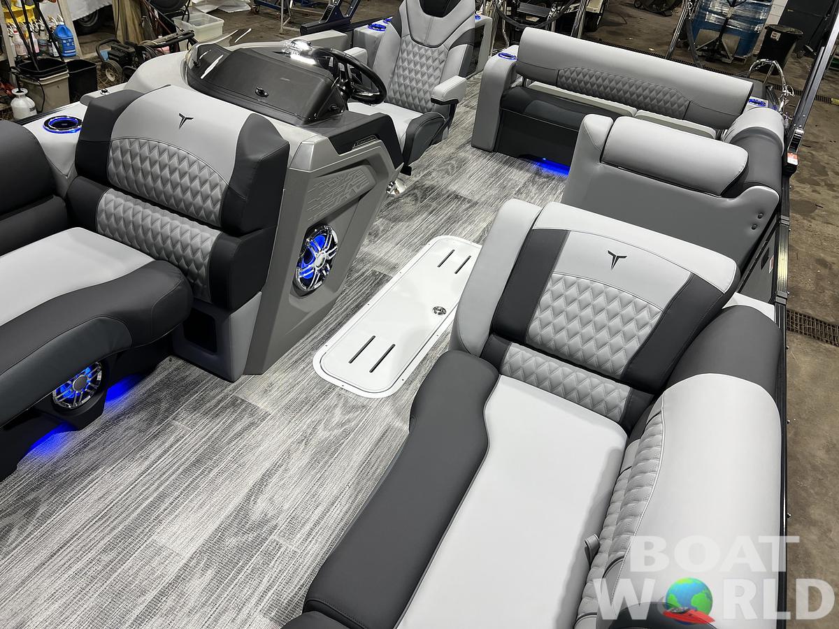 2026 Tahoe Pontoons Cascade 2385 Swingback (VRB) Tritoon