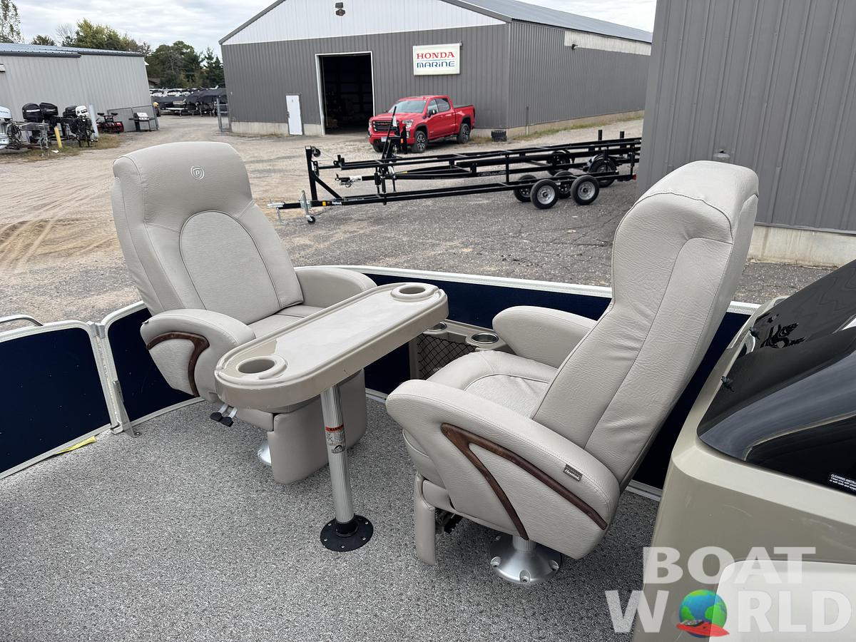 Used 2013 Premier 250 Intrigue Pontoon with 140HP Suzuki Fourstroke EFI