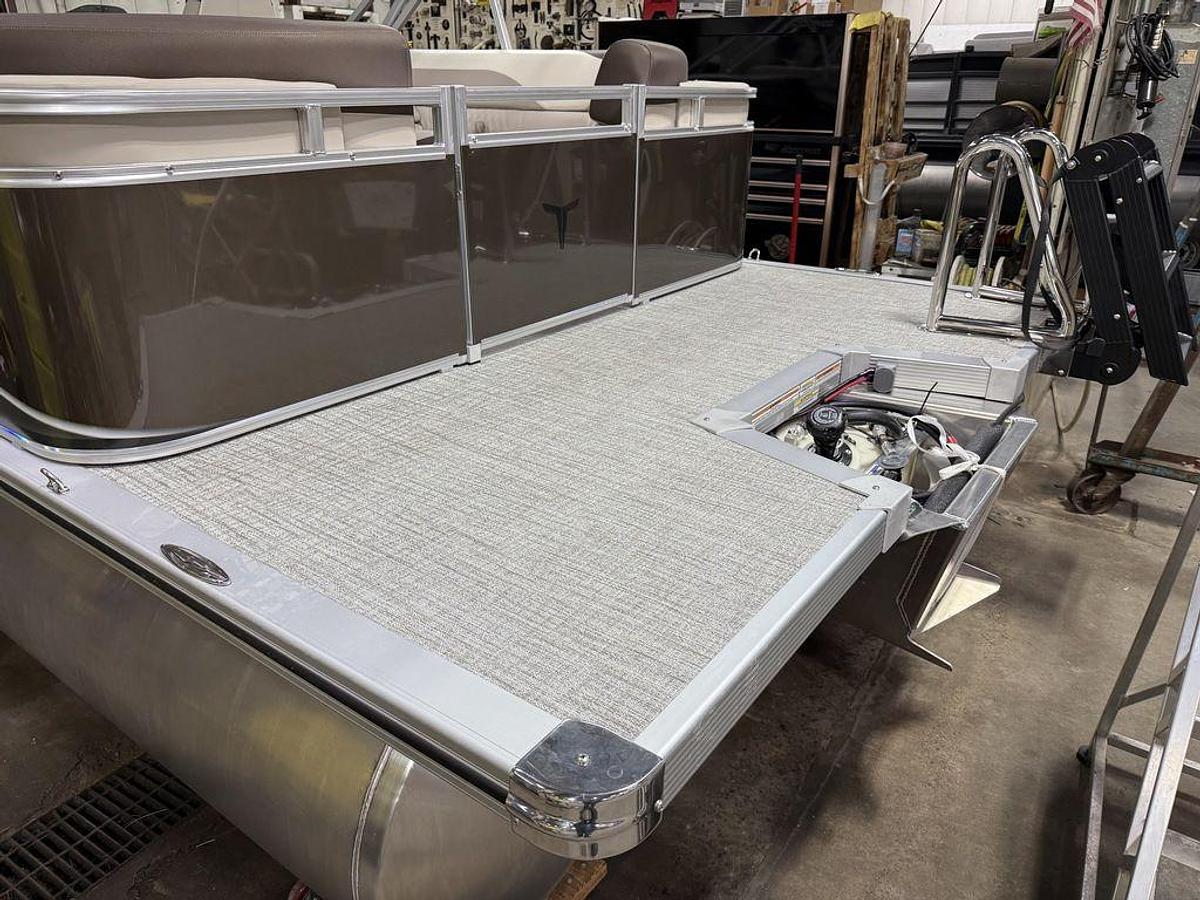 2025 Tahoe Pontoons LTZ 2385 Quad Lounge & Honda 4-Stroke EFI