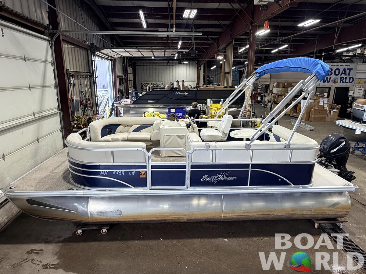 Used 2015 SunChaser 8520 Classic Cruise & 30HP Mercury 4Stroke EFI -$14,995